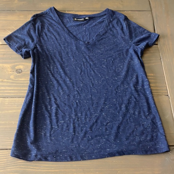 Versona Tops - Versona blue tee with short sleeves